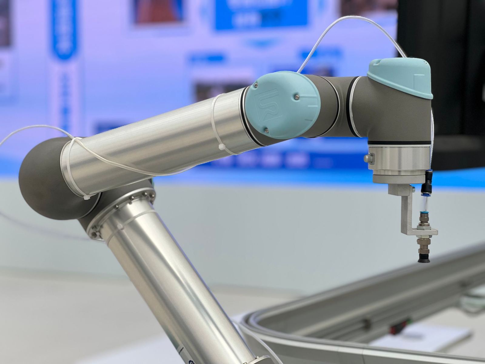 ER-C1 Cobot Workstation
