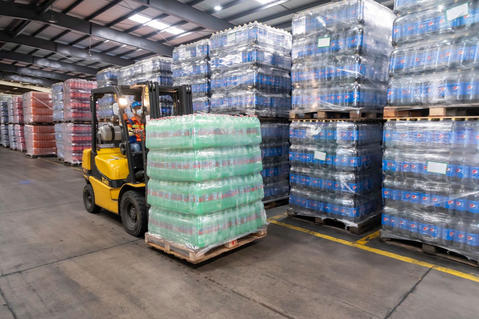 Sevgi Plastics – Cobot Palletizing Stations